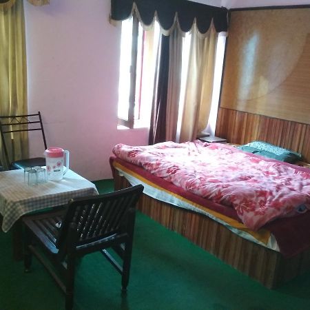 Himanshu Resorts Manāli Exterior foto