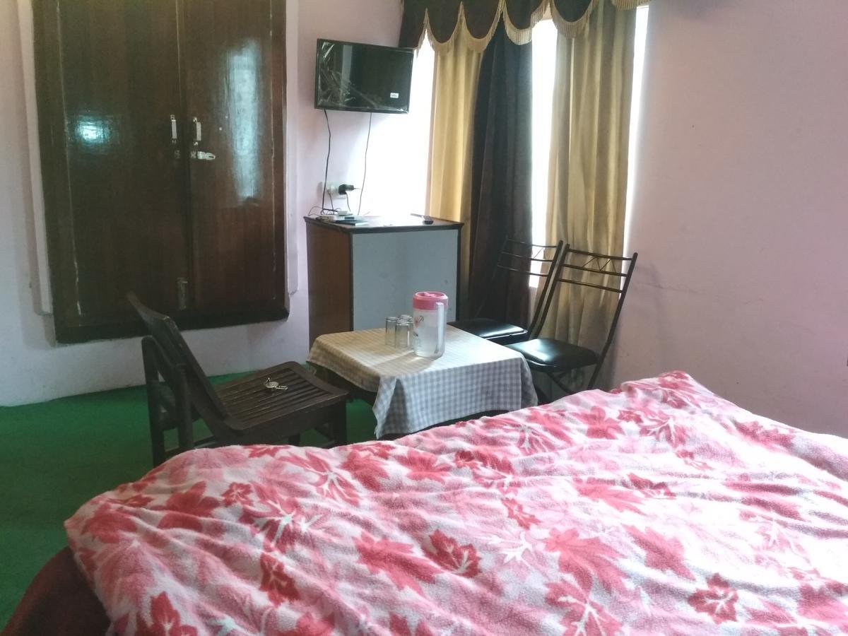 Himanshu Resorts Manāli Exterior foto