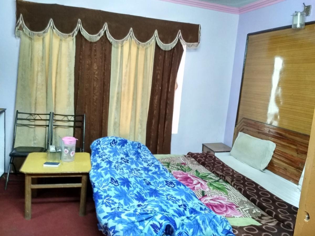 Himanshu Resorts Manāli Exterior foto